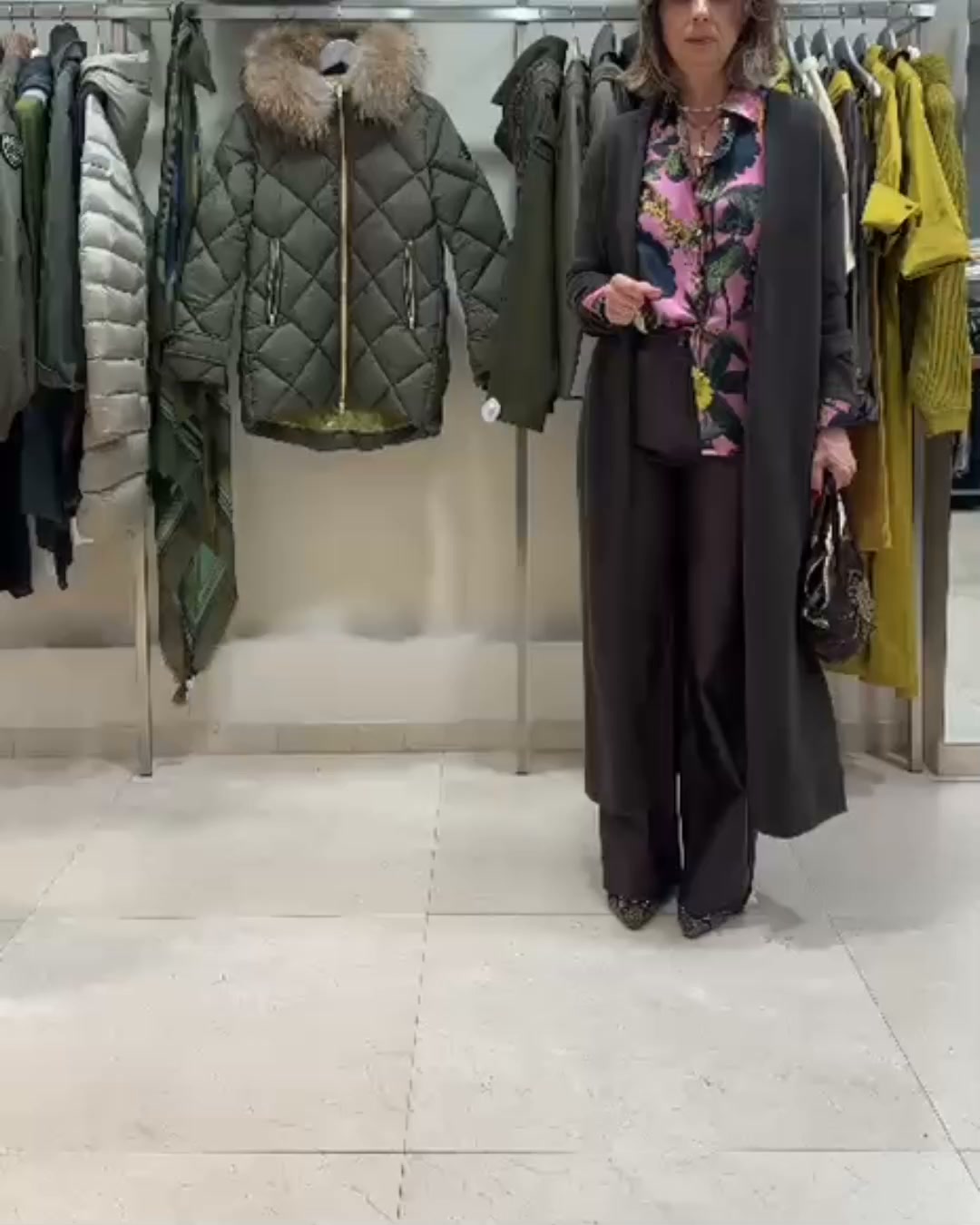 🍂 EMPIEZA POR LA BLUSA En otoño, es una de esas pr…